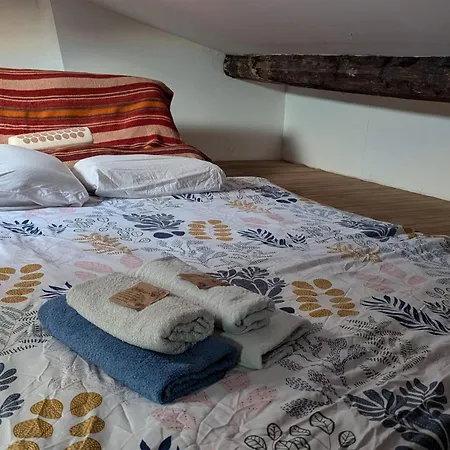 Appartement Charming For Two In The 10th Paris
