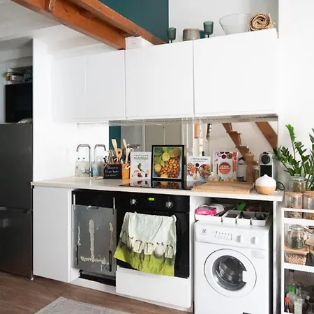 Charming For Two In The 10th Appartement Paris