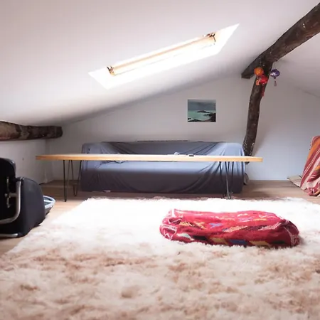 Charming For Two In The 10th París