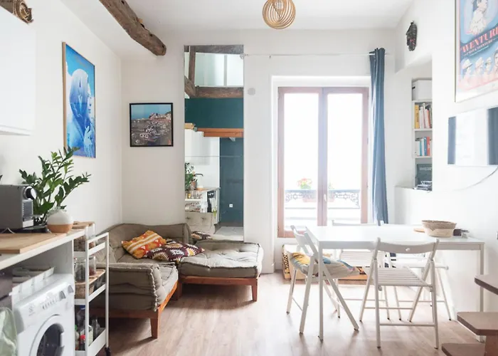 Charming For Two In The 10th Διαμέρισμα